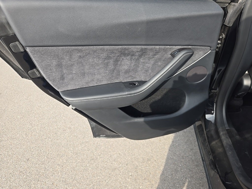 2025 Tesla Model Y Long Range