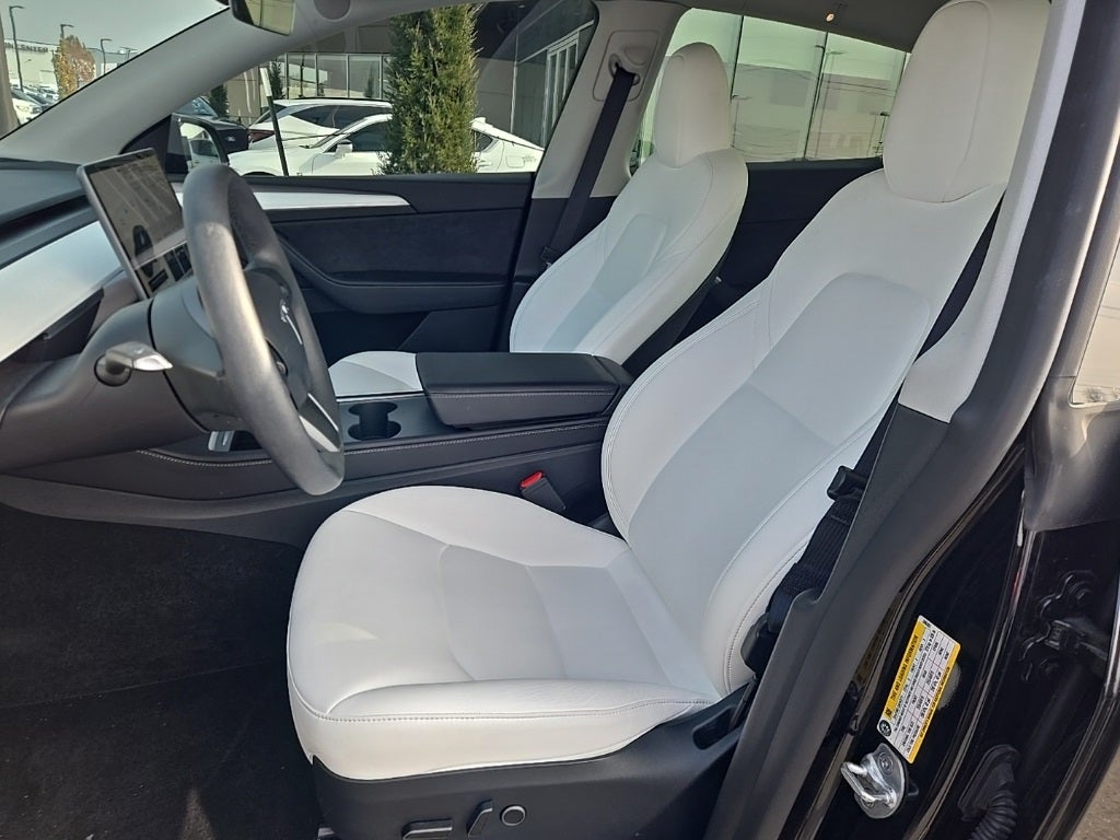 2025 Tesla Model Y Long Range