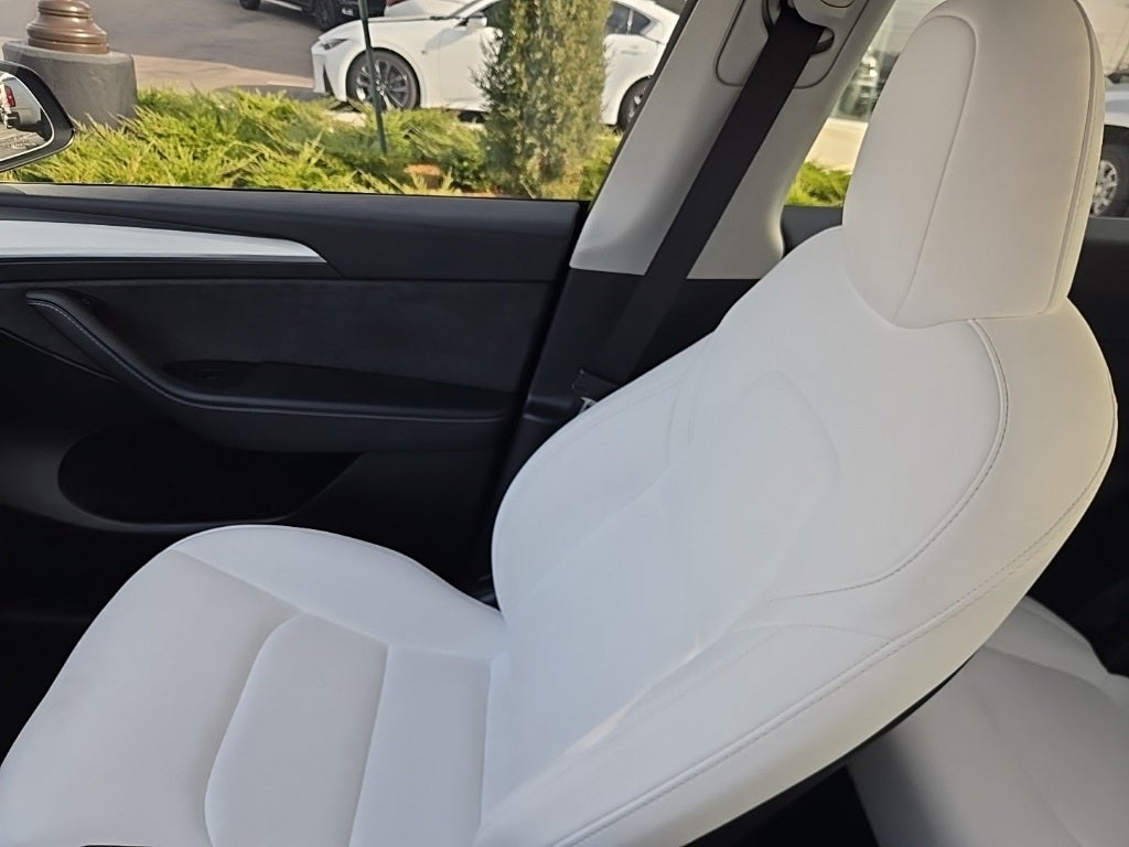 2025 Tesla Model Y Long Range