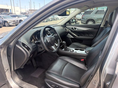 2023 INFINITI Q50 LUXE