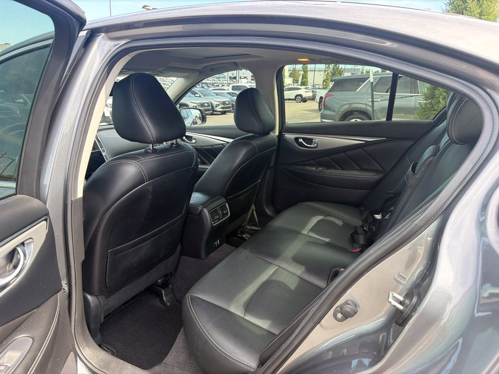 2023 INFINITI Q50 LUXE