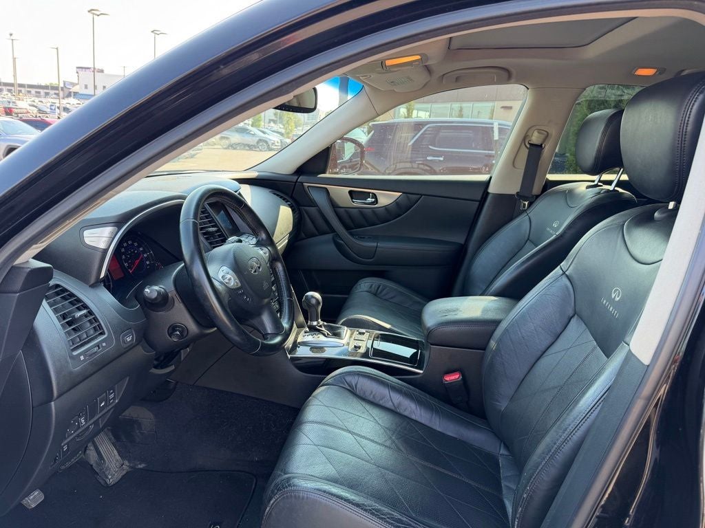 2011 INFINITI FX35 Base