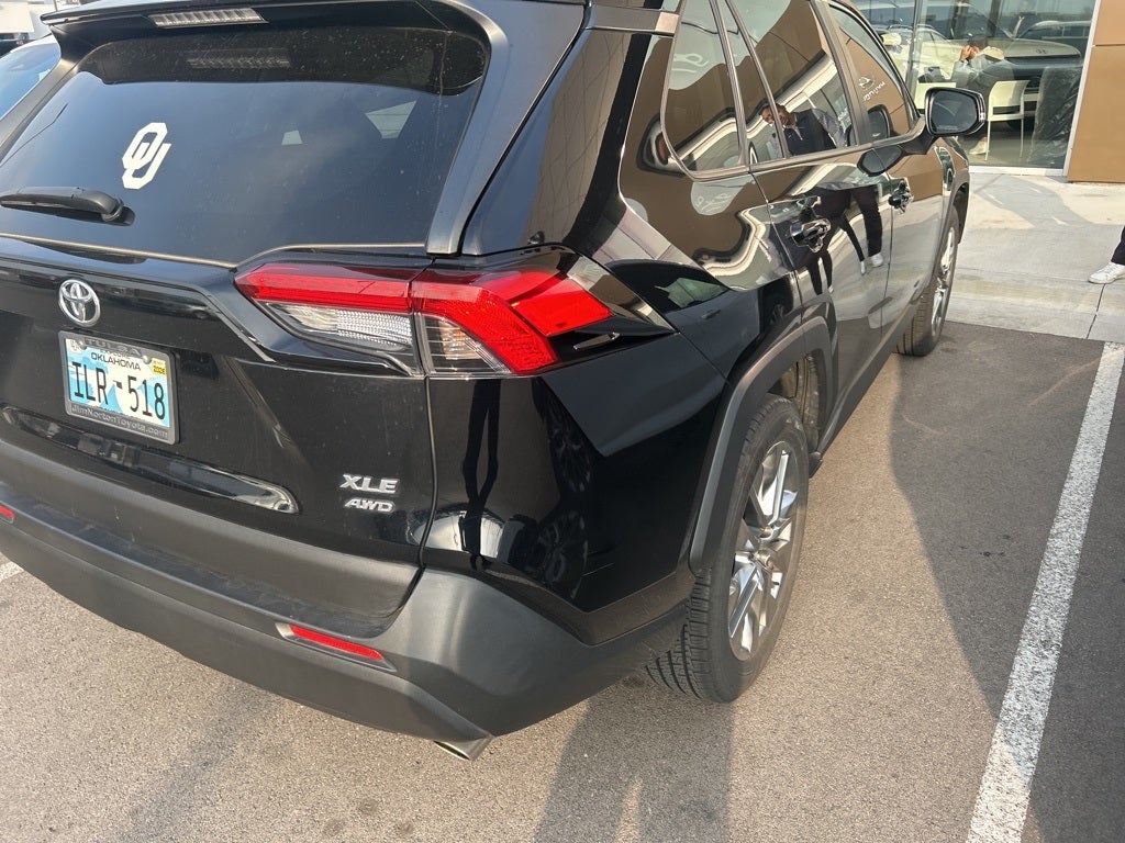 2021 Toyota RAV4 XLE Premium