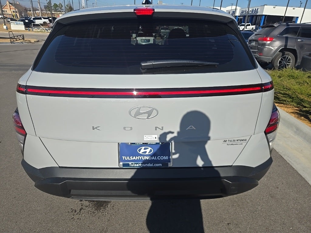 2026 Hyundai KONA SE FWD