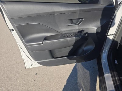 2026 Hyundai KONA SE FWD