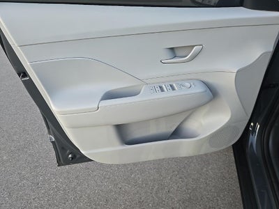 2026 Hyundai KONA SE FWD