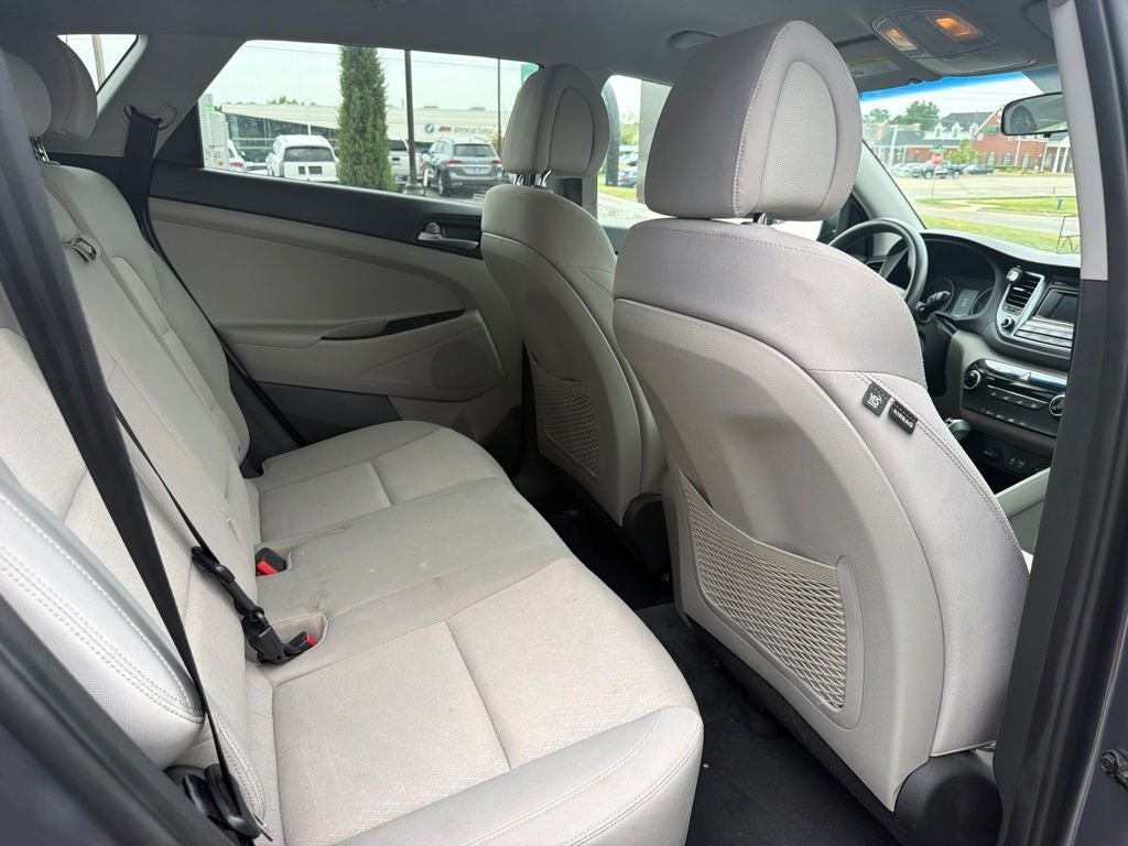 2017 Hyundai TUCSON SE
