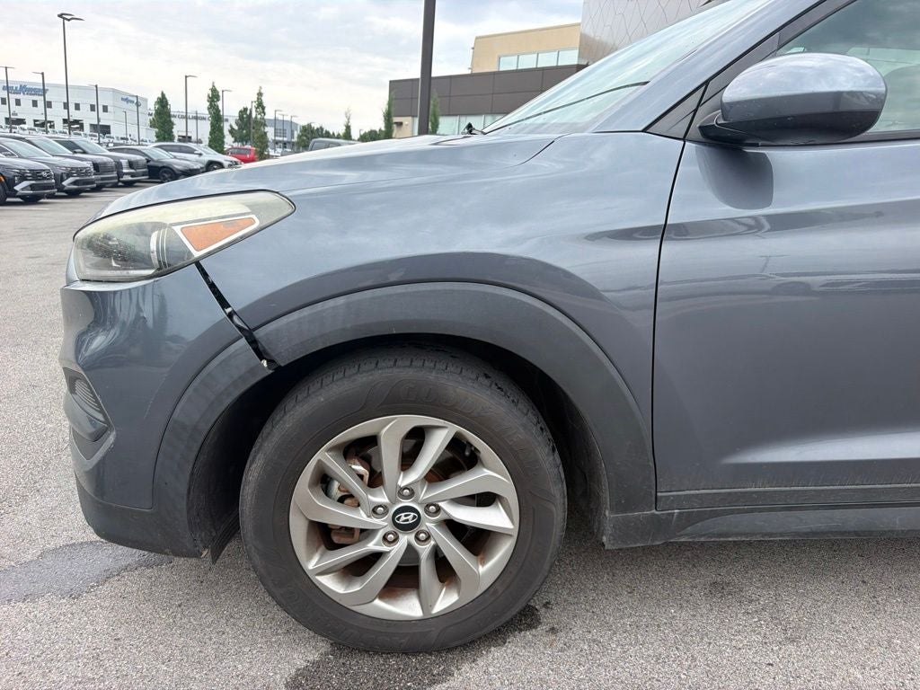 2017 Hyundai TUCSON SE