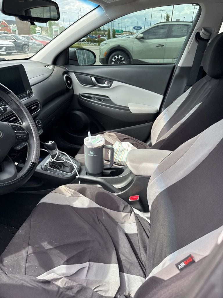2022 Hyundai KONA SEL