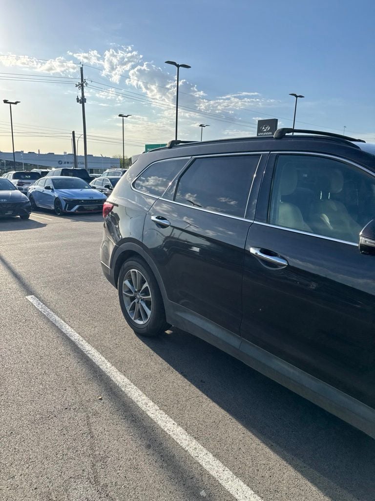 2017 Hyundai SANTA FE SE