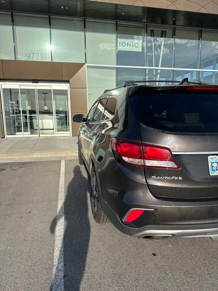 2017 Hyundai SANTA FE SE