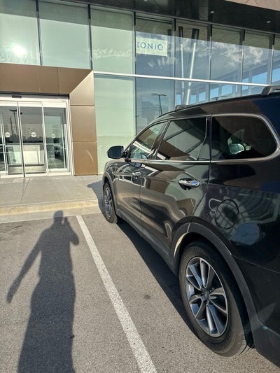 2017 Hyundai SANTA FE SE