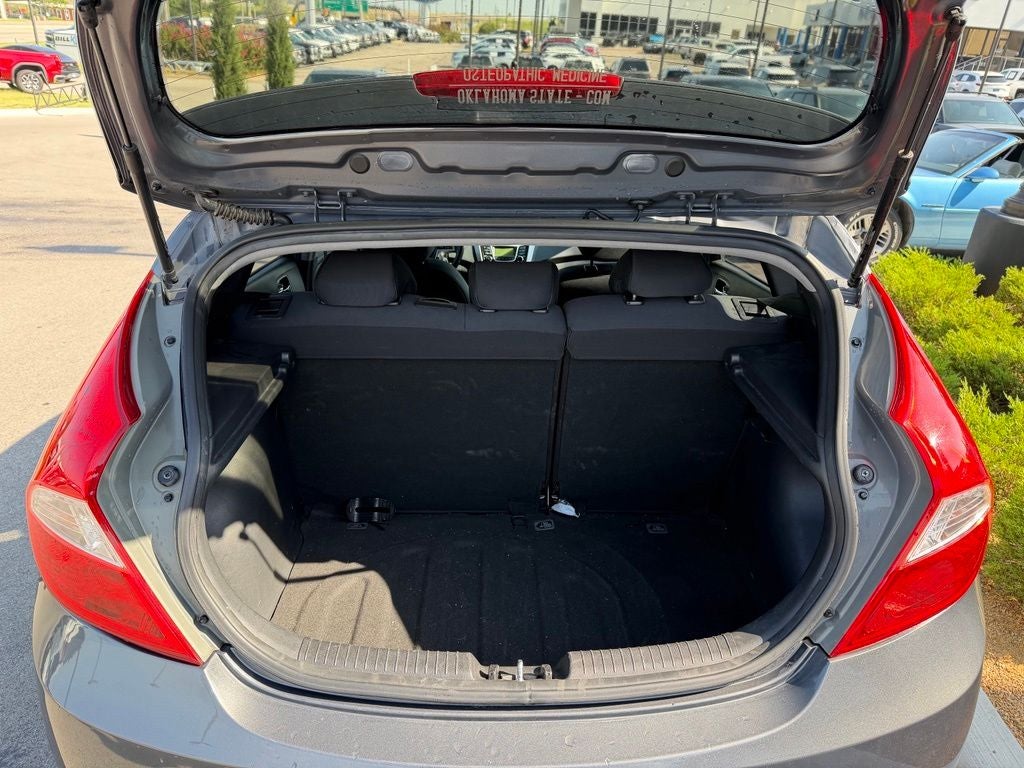 2013 Hyundai ACCENT SE