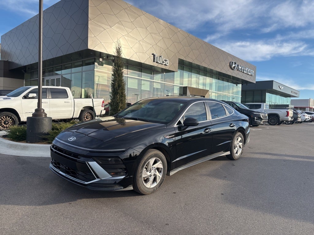 2025 Hyundai SONATA SE