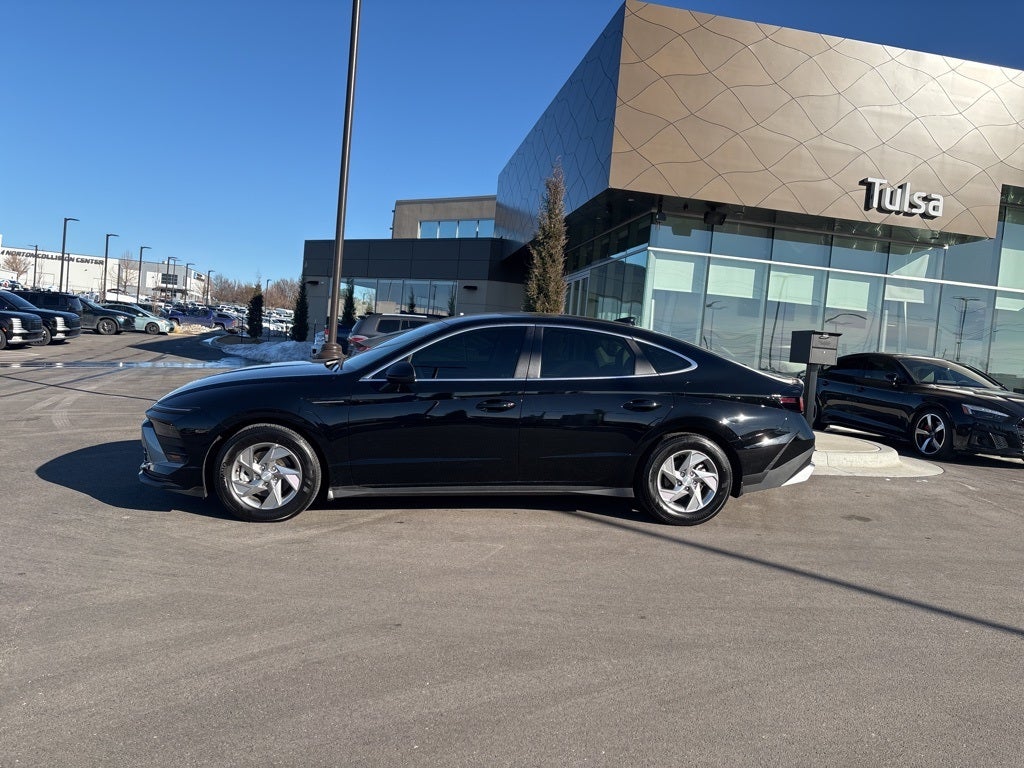2025 Hyundai SONATA SE