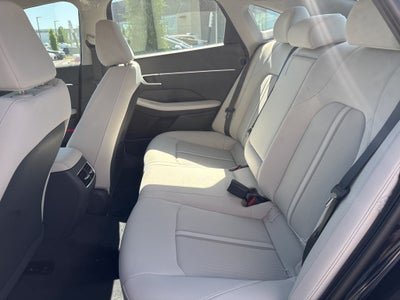 2025 Hyundai SONATA HYBRID SEL
