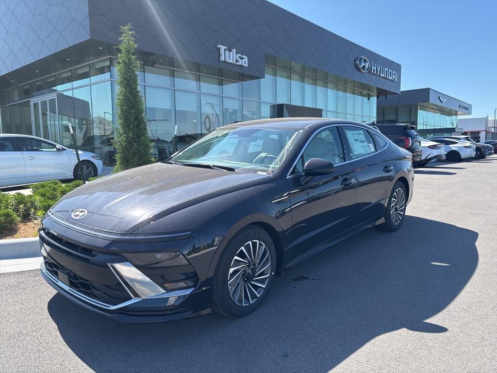 2025 Hyundai SONATA HYBRID SEL