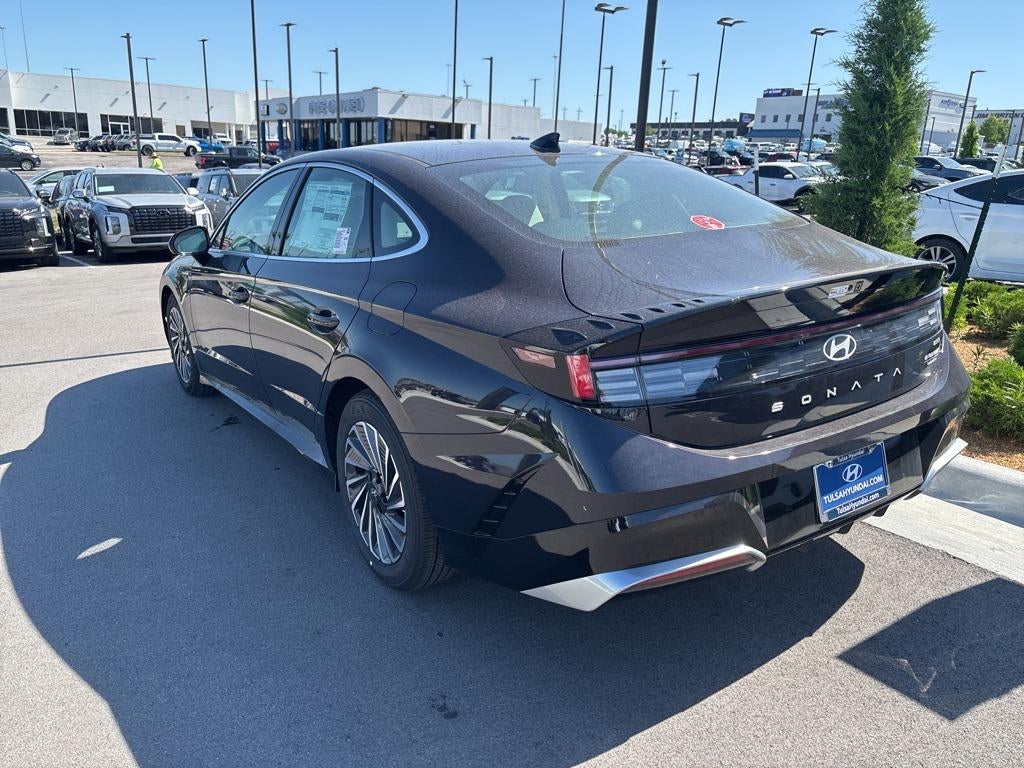 2025 Hyundai SONATA HYBRID SEL