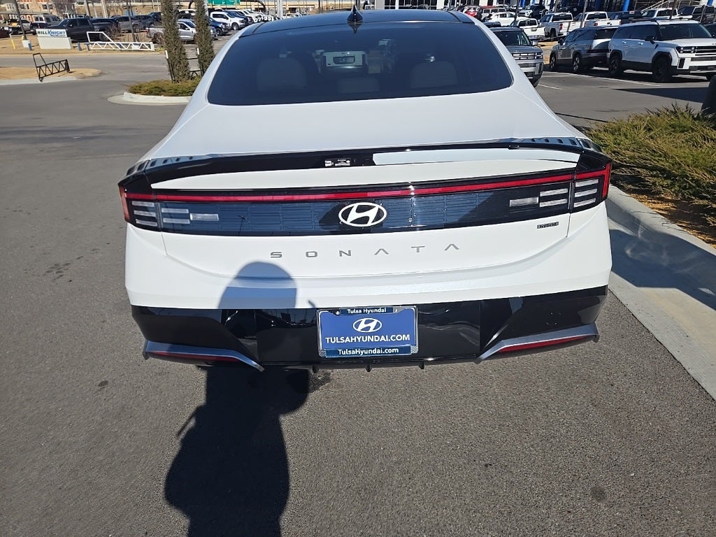 2026 Hyundai SONATA HYBRID SEL