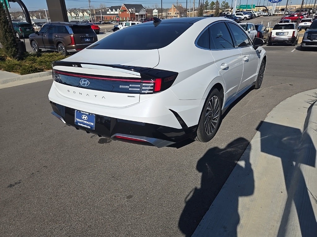 2026 Hyundai SONATA HYBRID SEL