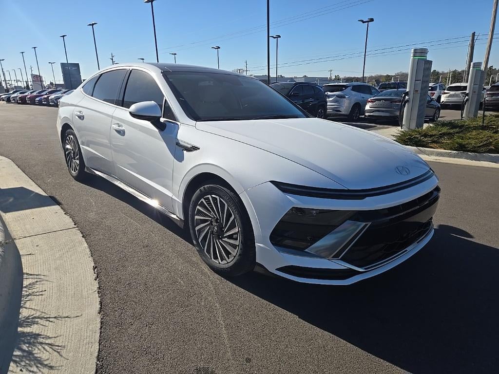 2026 Hyundai SONATA HYBRID SEL