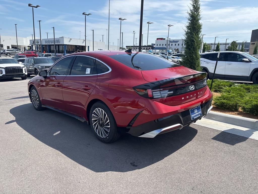 2025 Hyundai SONATA HYBRID SEL