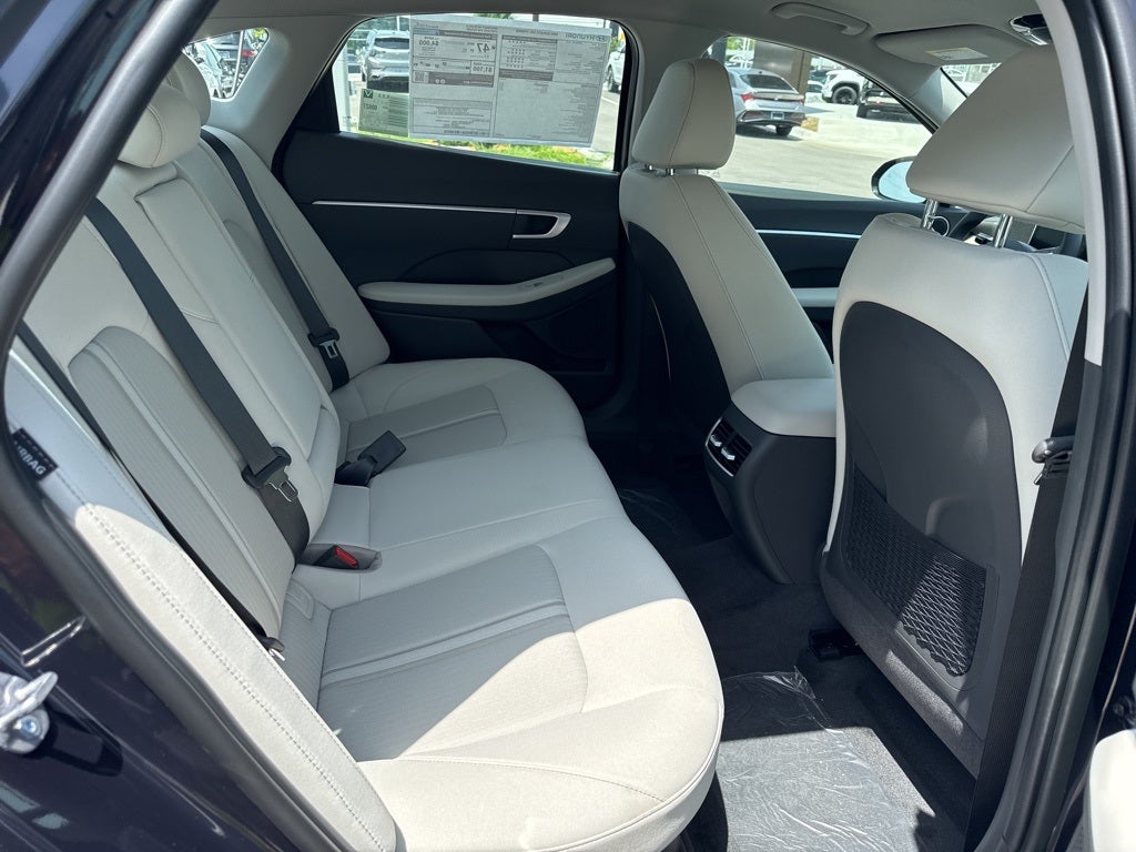 2025 Hyundai SONATA HYBRID SEL
