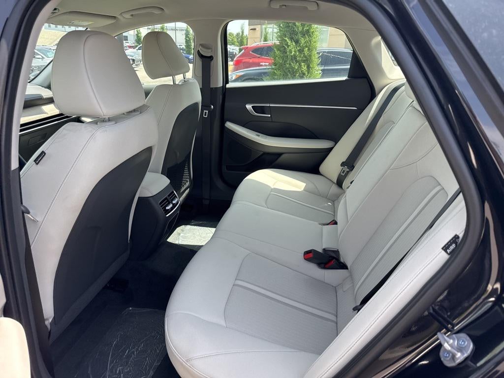 2025 Hyundai SONATA HYBRID SEL