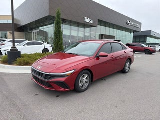 2025 Hyundai ELANTRA SE