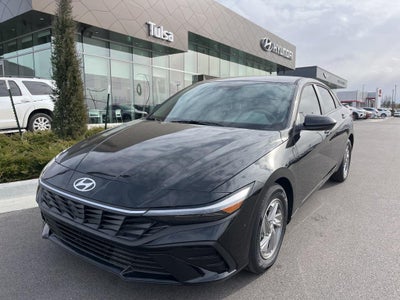 2025 Hyundai ELANTRA SE