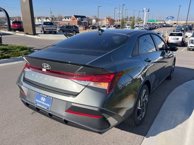 2025 Hyundai ELANTRA SEL Sport