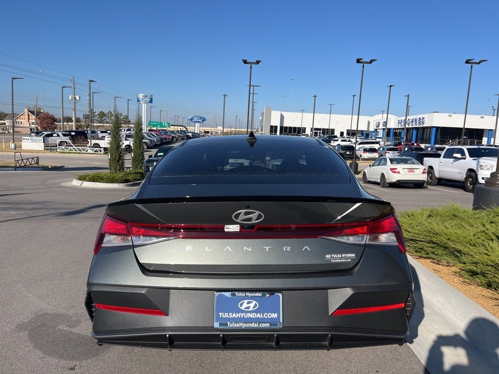 2025 Hyundai ELANTRA SEL Sport