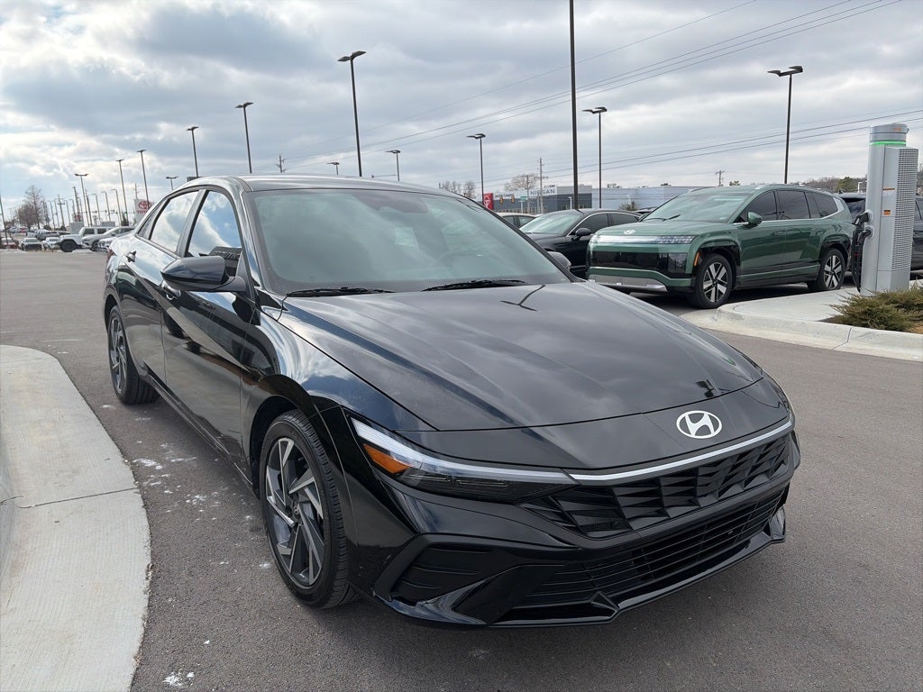 2025 Hyundai ELANTRA SEL Sport