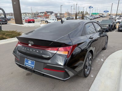 2025 Hyundai ELANTRA SEL Sport