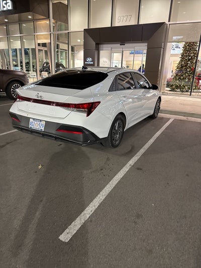 2024 Hyundai ELANTRA SEL