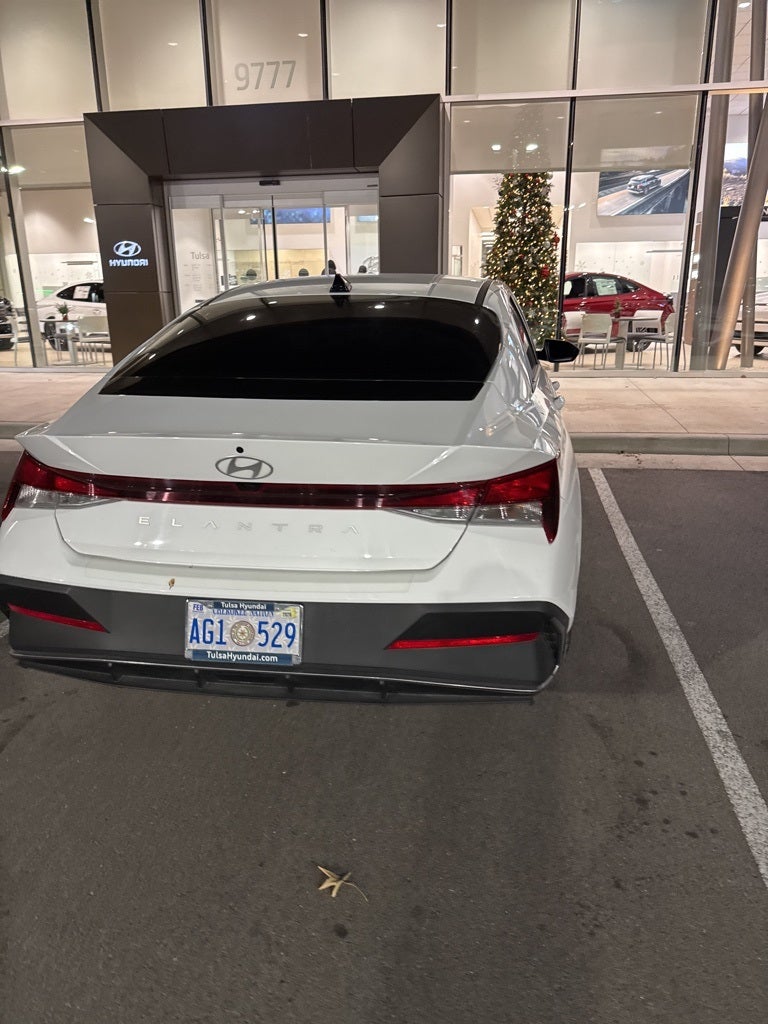 2024 Hyundai ELANTRA SEL