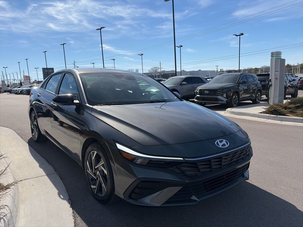 2025 Hyundai ELANTRA SEL Sport