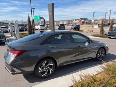 2025 Hyundai ELANTRA SEL Sport
