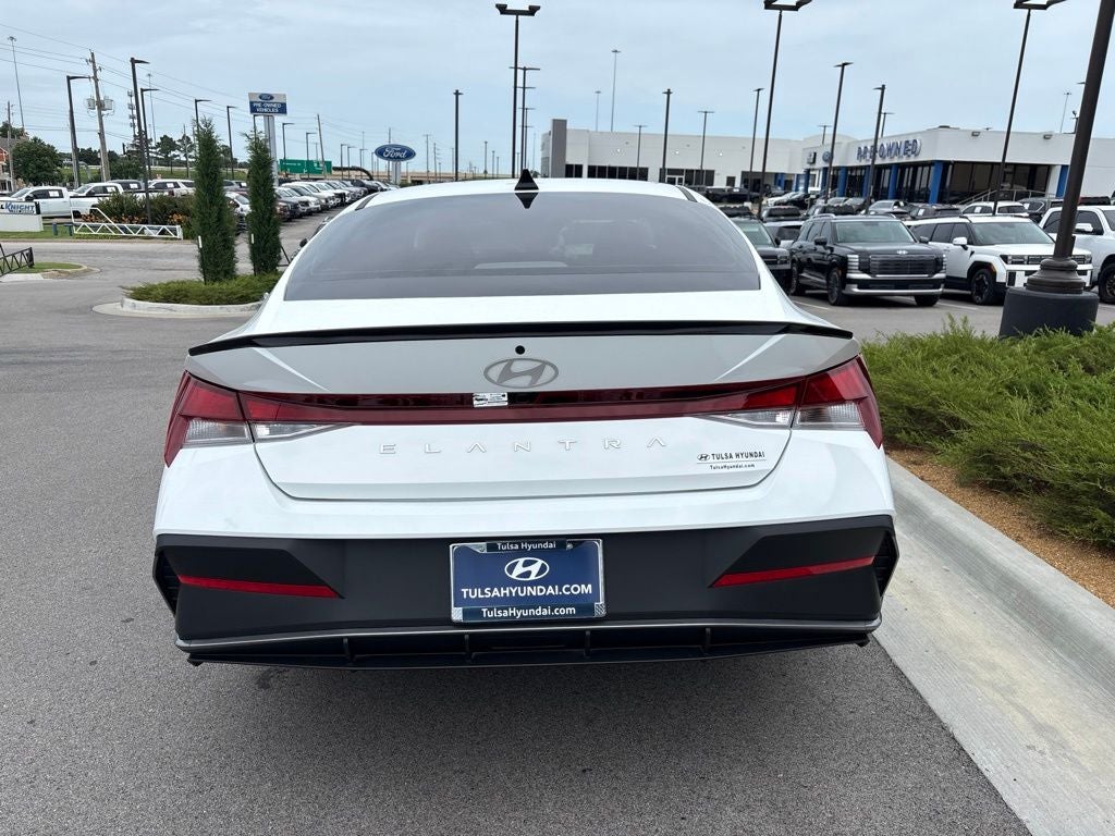 2025 Hyundai ELANTRA SEL Sport