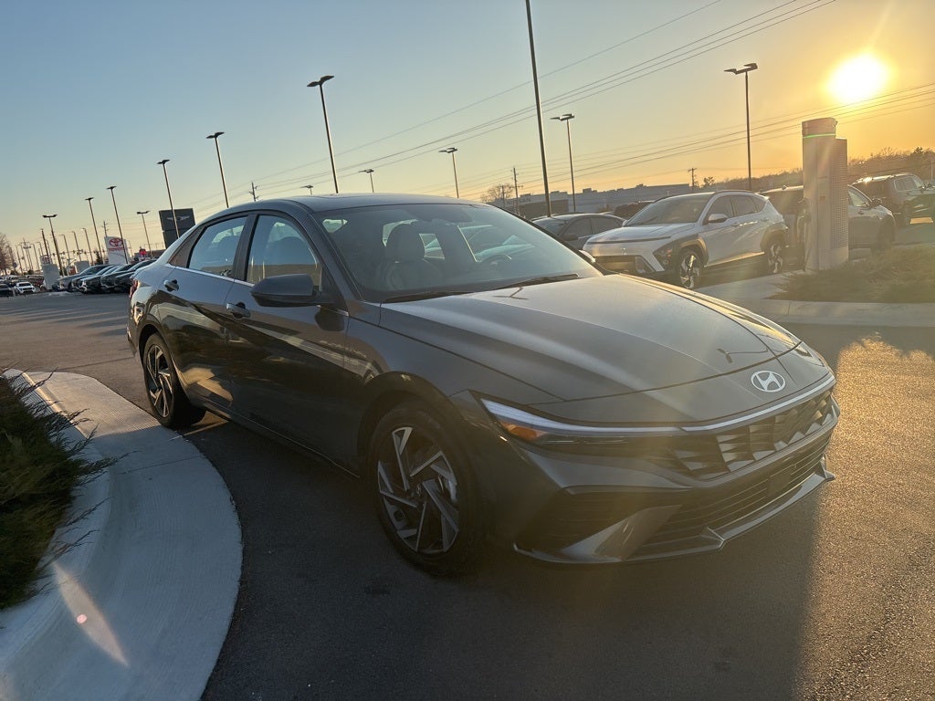 2024 Hyundai ELANTRA HYBRID Limited