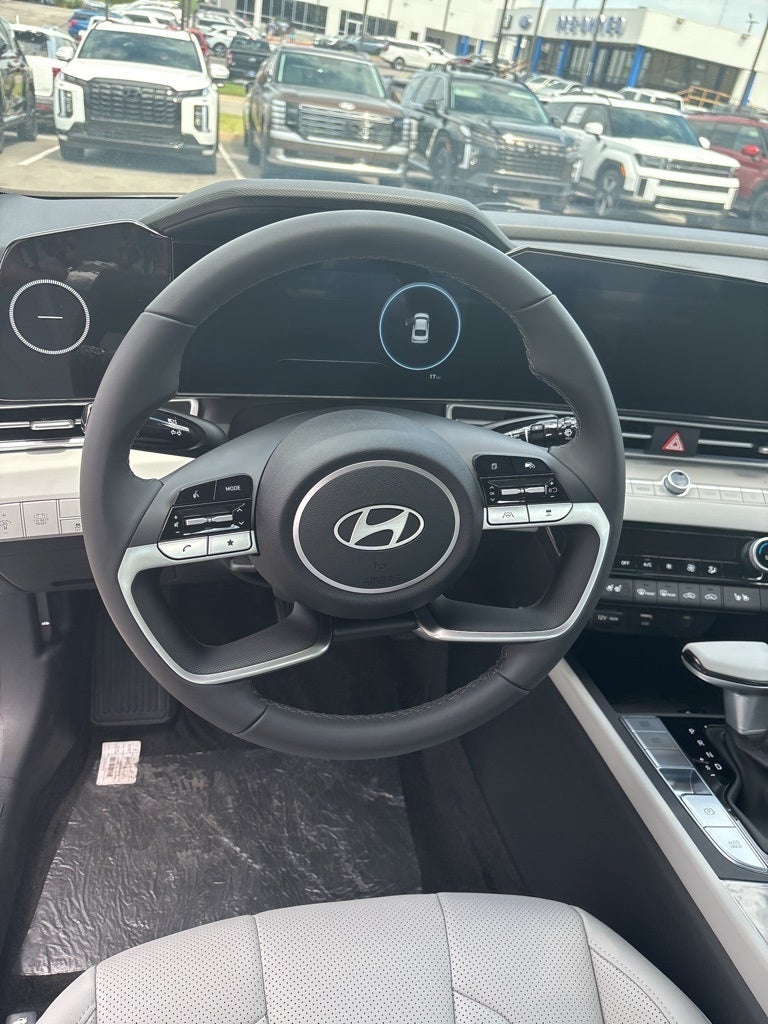 2025 Hyundai ELANTRA HYBRID Limited