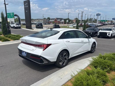 2025 Hyundai ELANTRA HYBRID Limited