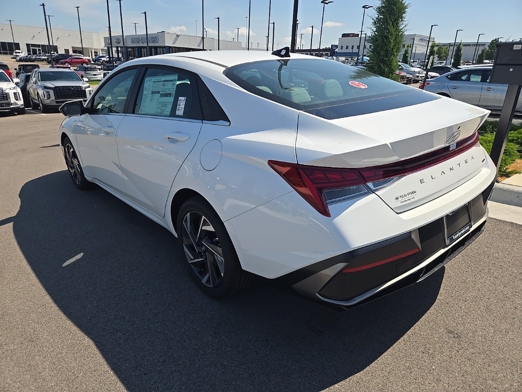 2025 Hyundai ELANTRA HYBRID Limited