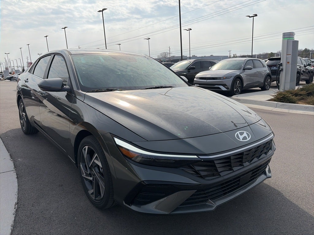 2026 Hyundai ELANTRA Limited