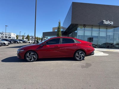 2025 Hyundai ELANTRA Limited