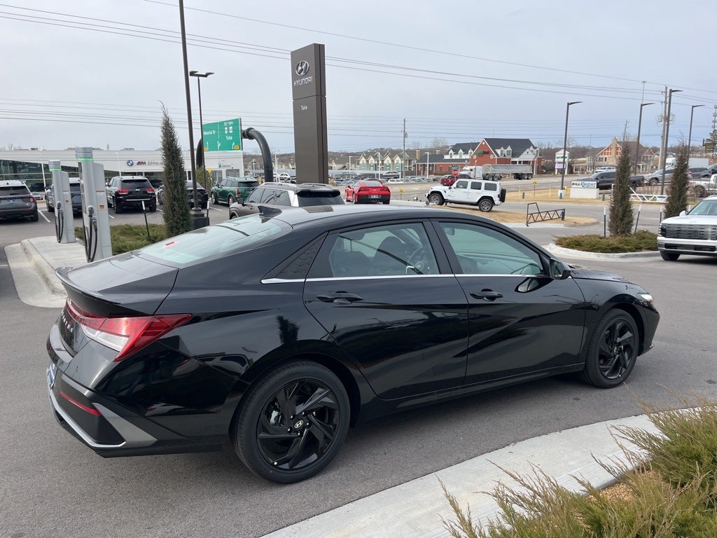 2026 Hyundai ELANTRA SEL Sport Premium