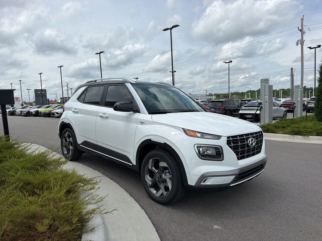 2026 Hyundai VENUE SEL W/Two-Tone Roof