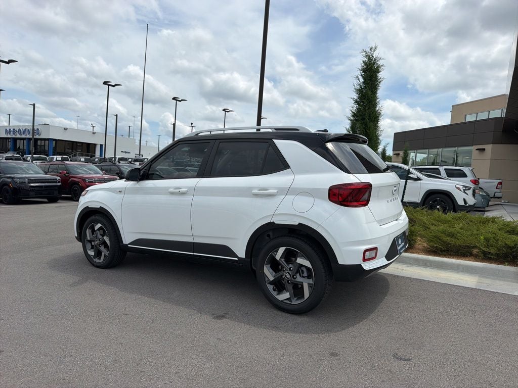 2026 Hyundai VENUE SEL W/Two-Tone Roof