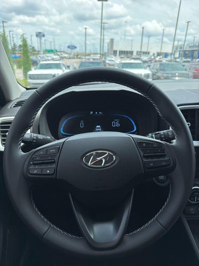 2026 Hyundai VENUE SEL W/Two-Tone Roof