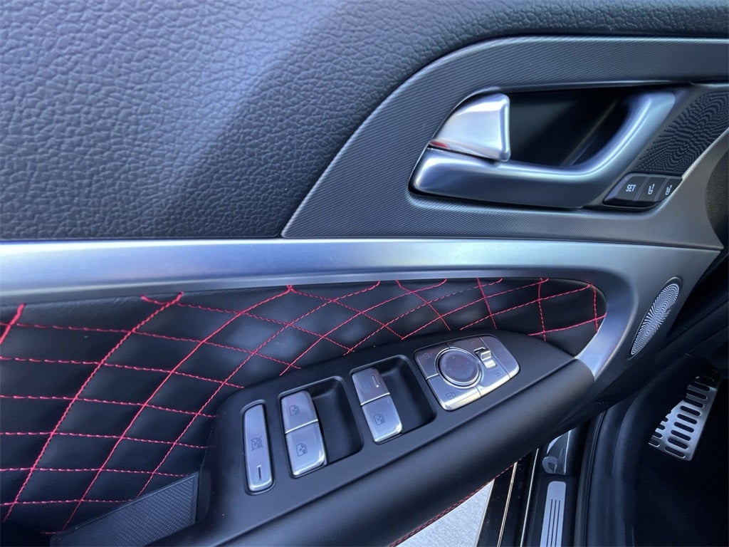 2025 Genesis G70 3.3T Sport Advanced